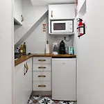 Studio Basement Flat In The Heart Of Alfama