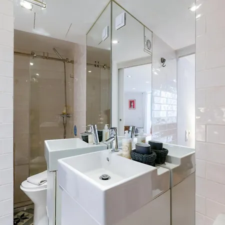 Basement Flat In The Heart Of Alfama Апартаменты Лиссабон